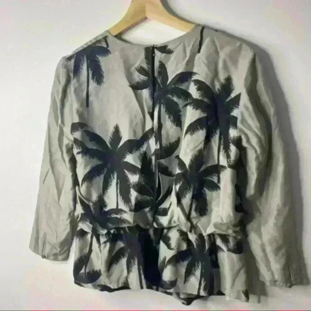 Baum Und Pferdgarten Palm Tree Print 100% Silk Elastic Waist  Blouse Sz 36 NWOT - Picture 3 of 8